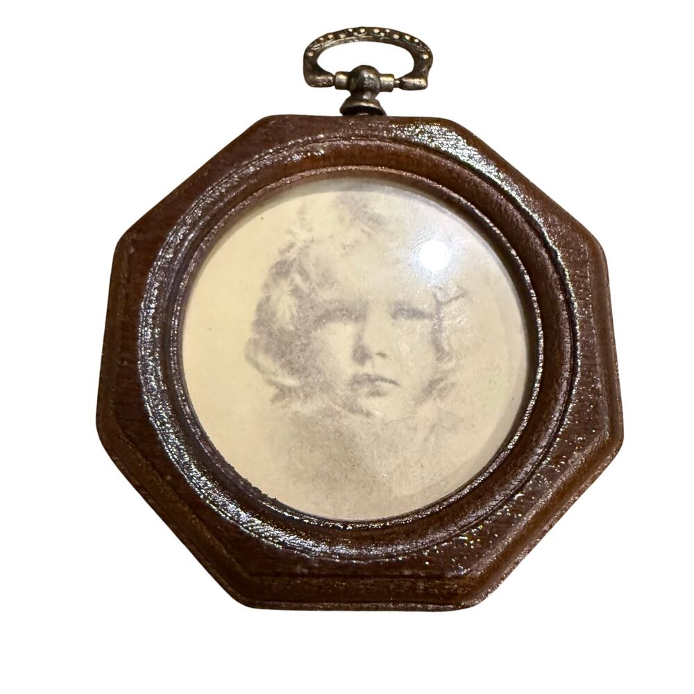 VINTAGE Picture Photo Frame 2.25”  Wood Hanging Decor Octagon Round
